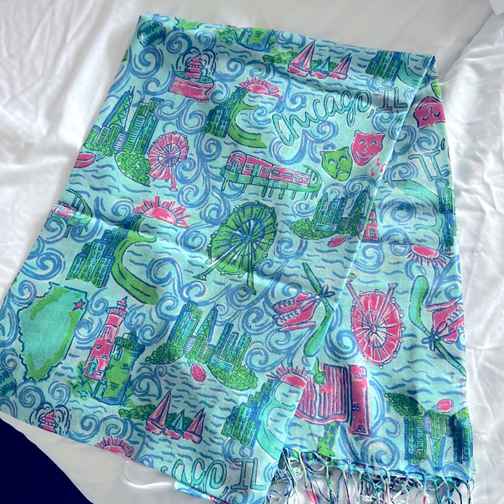NWOT Lilly Pulitzer Chicago Scarf